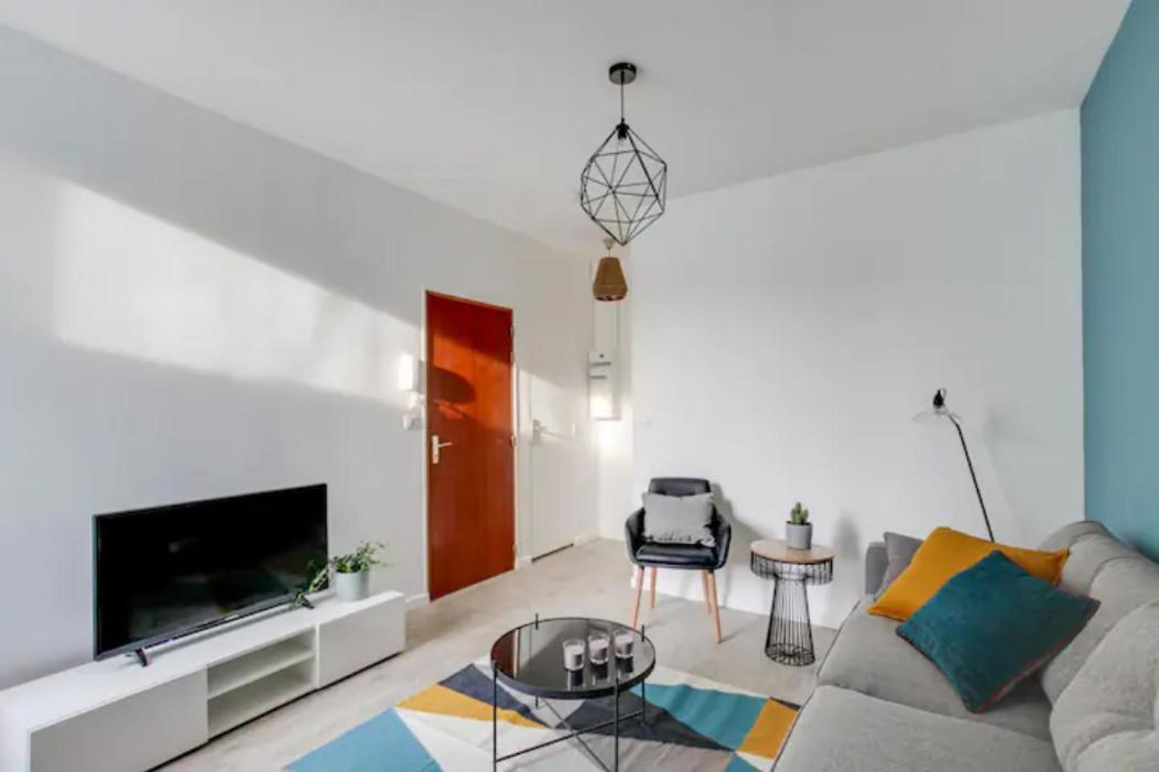 Suite Des Lilas - Terrasse Privee Reims Exterior foto